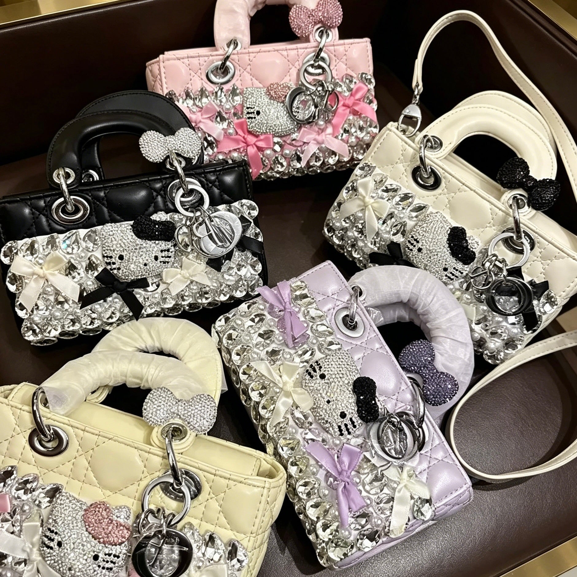 Kawaii Hello Kitty Rhinestone Quilted Handle Bag